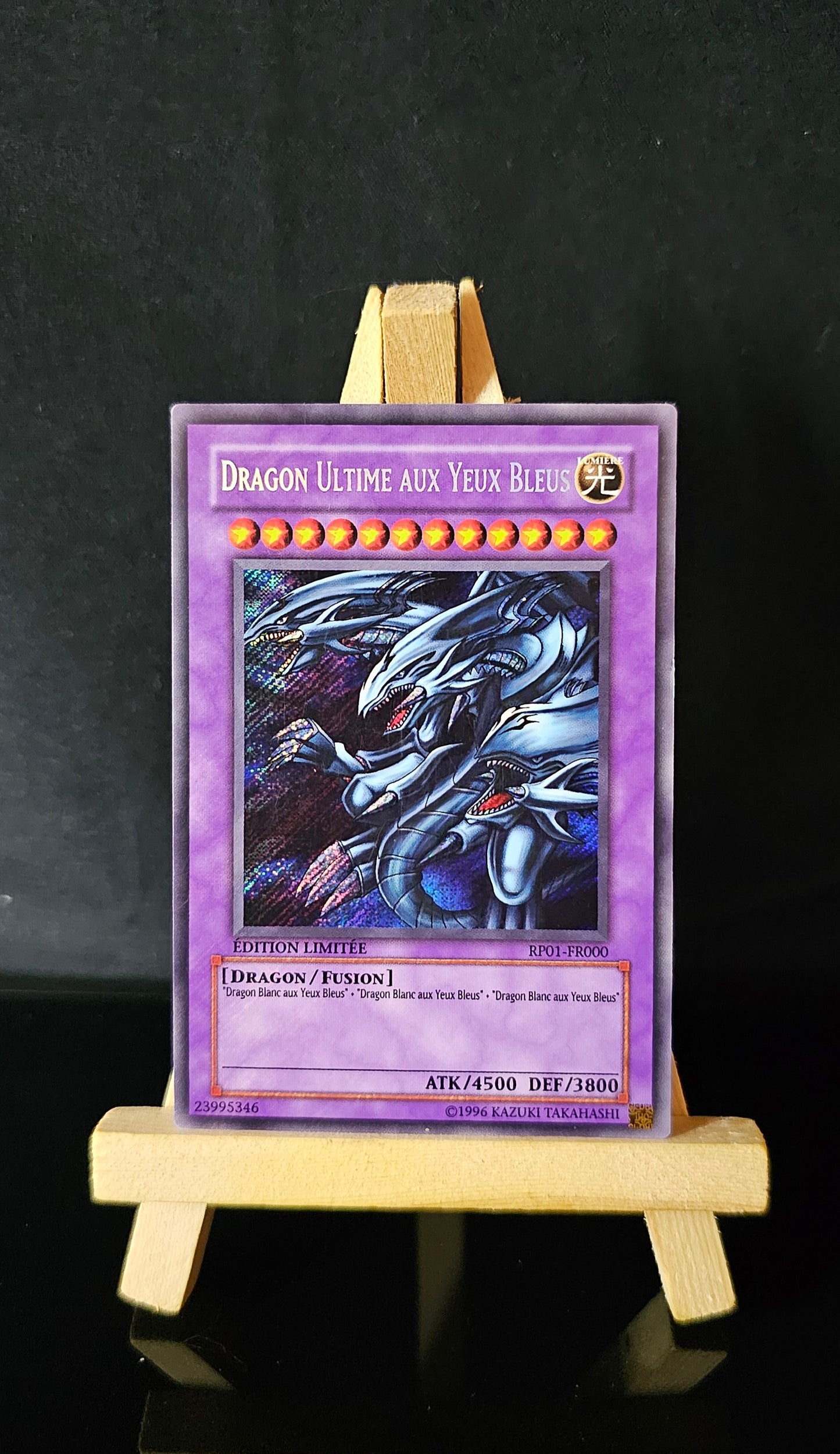 Yu-Gi-Oh! - Dragon Ultime Aux Yeux Bleus - RP01-FR000 - Edition Limitée