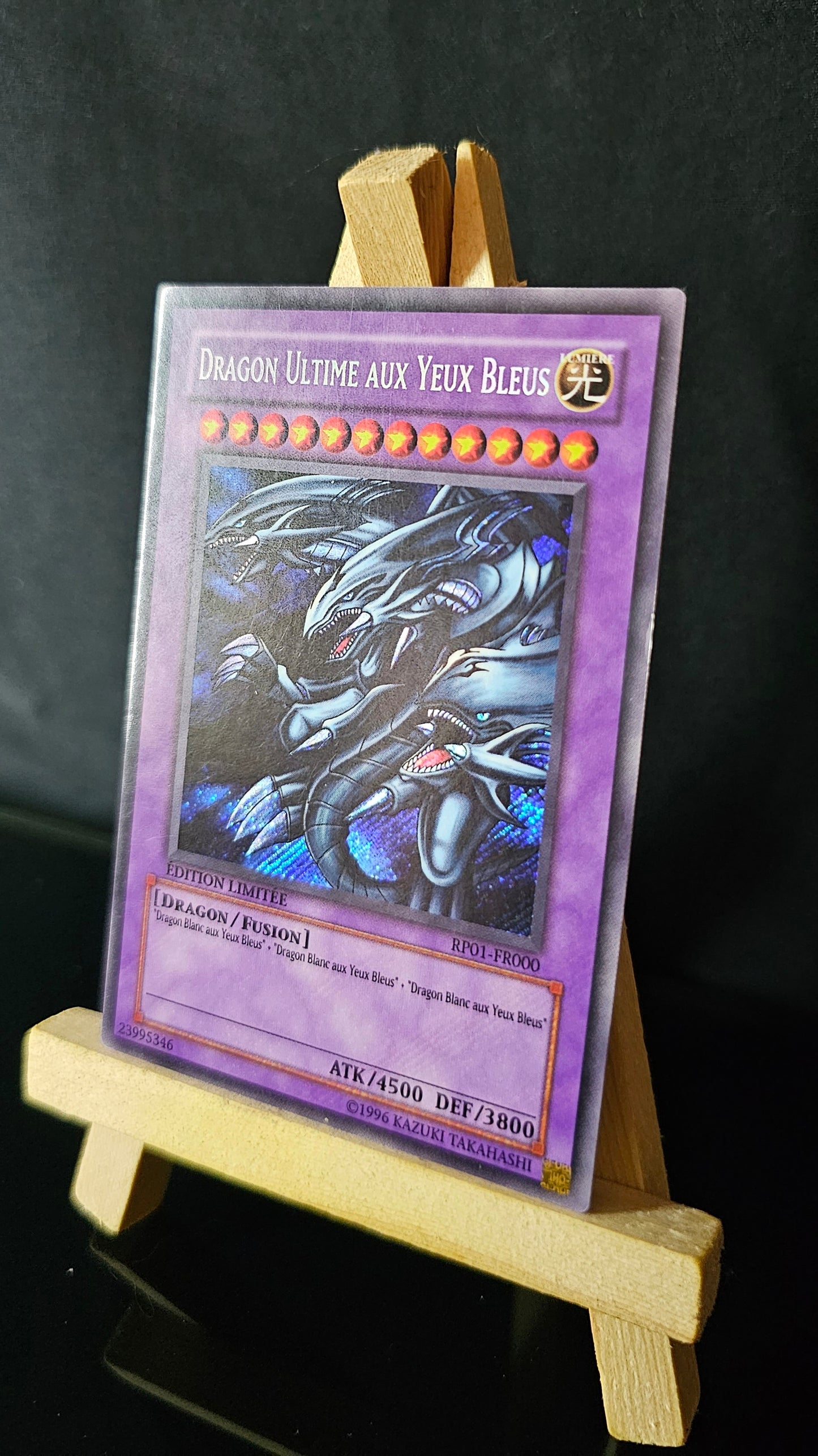 Yu-Gi-Oh! - Dragon Ultime Aux Yeux Bleus - RP01-FR000 - Edition Limitée