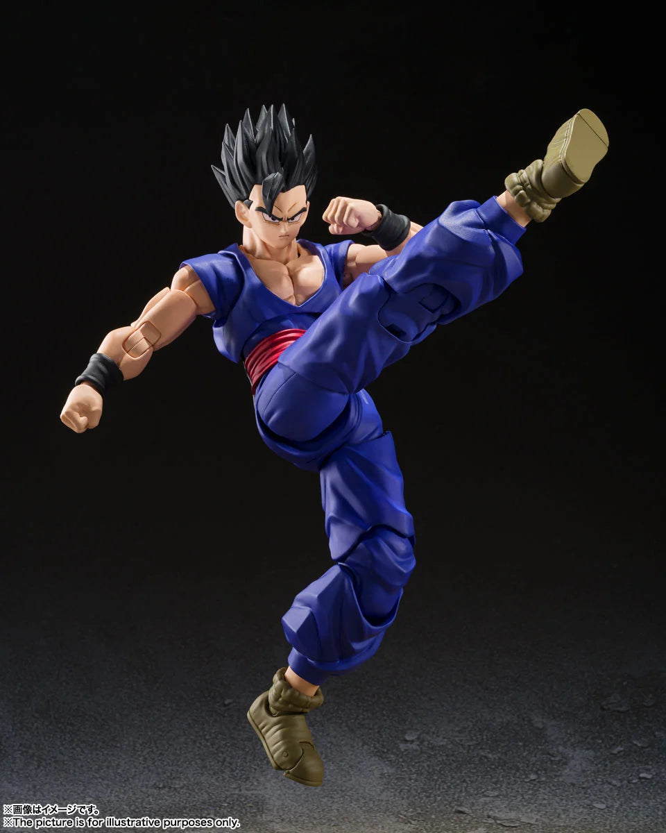 DRAGON BALL - Gohan 'Super Hero' - Figurine S.H.Figuarts